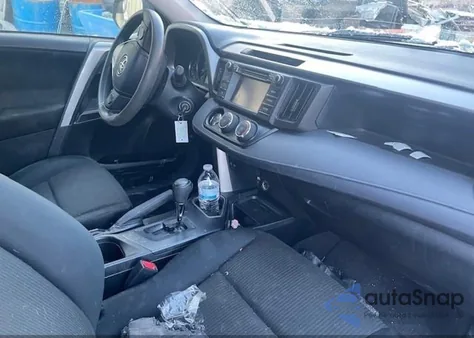 2016 Toyota Rav4 Le z USA, uszkodzony, nr VIN JTMBFREV1GD193570